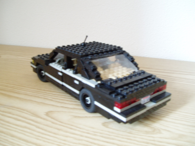 crownvic_2.jpg