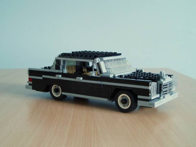 mercedesw112_01.jpg