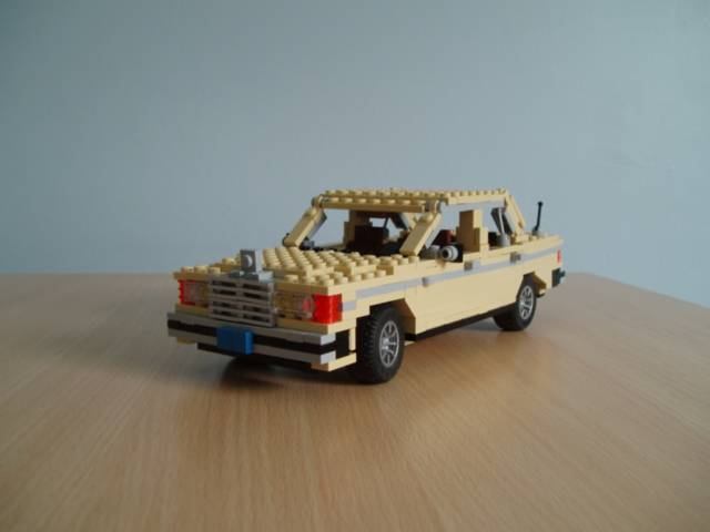 mercedes_1.jpg