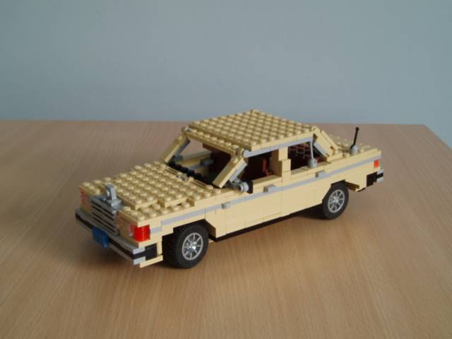 mercedes_2.jpg