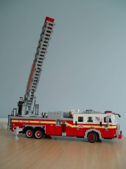 fdnyladder_07.jpg