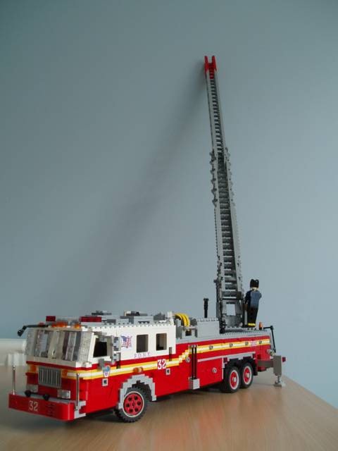 fdnyladder_08.jpg