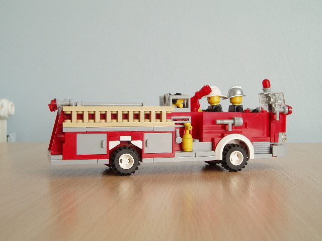 mack_pumper_05.jpg