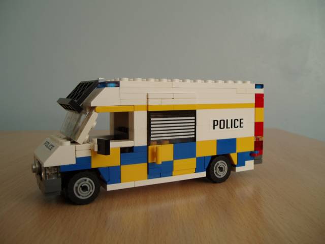 policevan_4.jpg