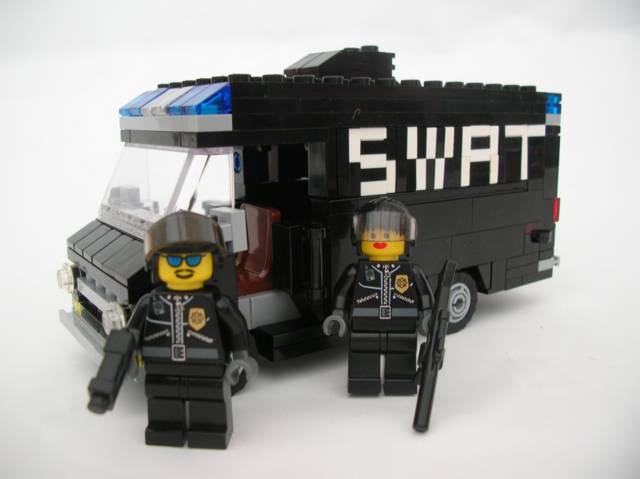 swatvan_2.jpg