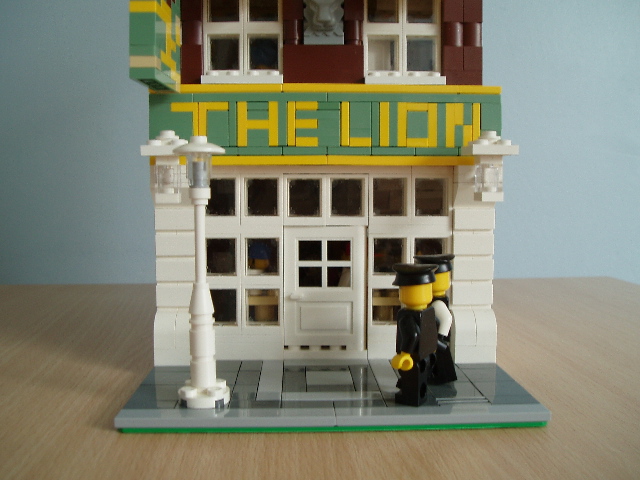 the_lion_pub_03.jpg
