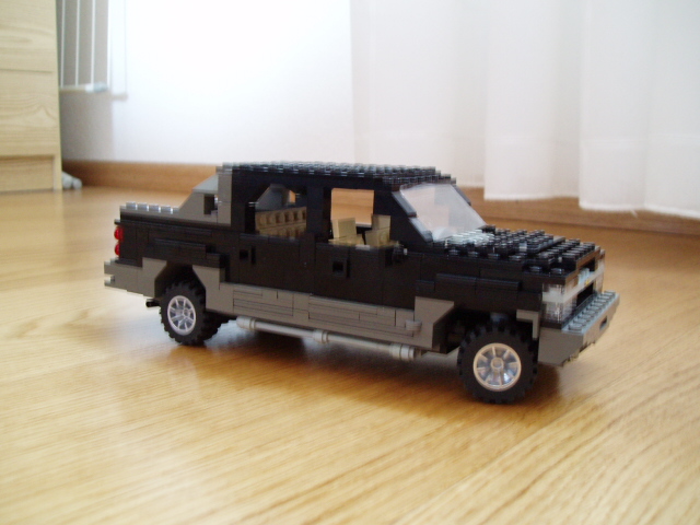 avalanche_black_3.jpg