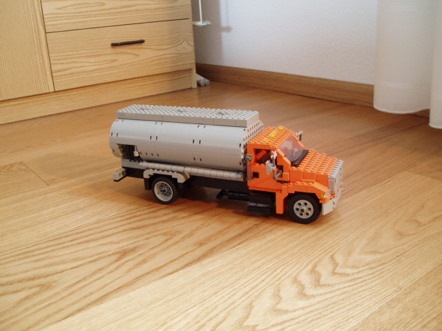 tanker.jpg
