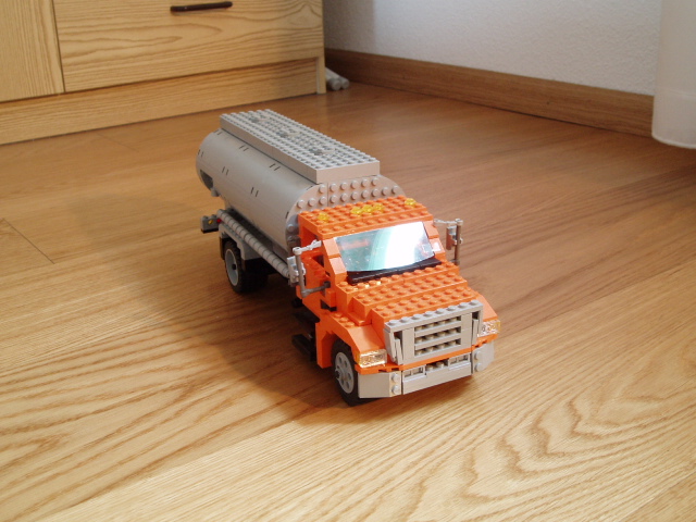 tanker2.jpg