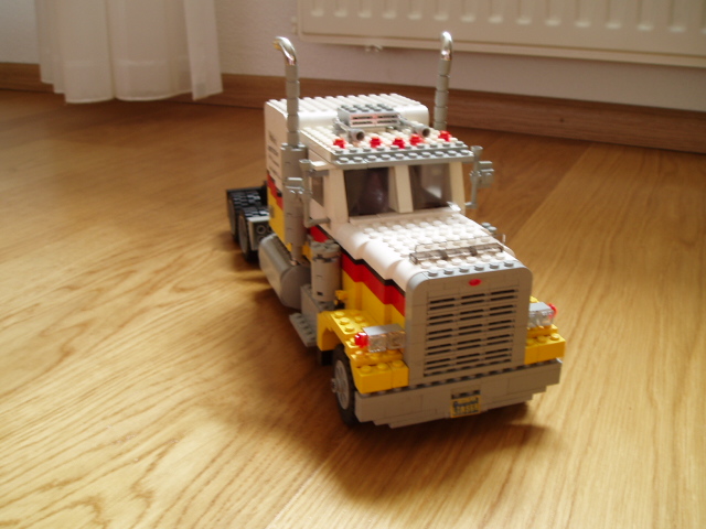 peterbilt_7.jpg