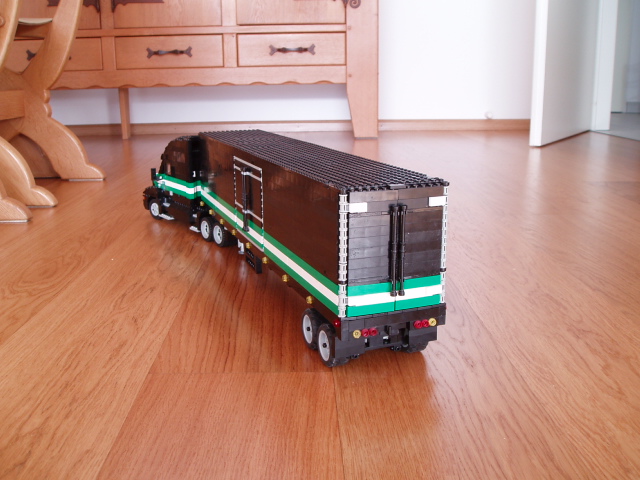 kenwortht2000_2.jpg