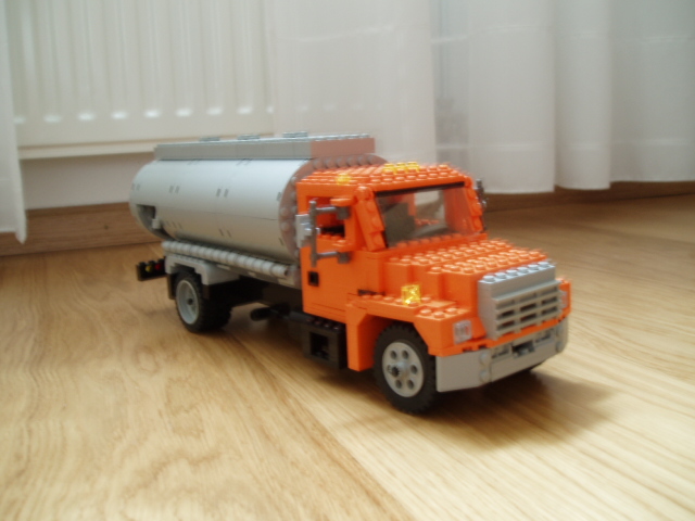 tanker_1.jpg