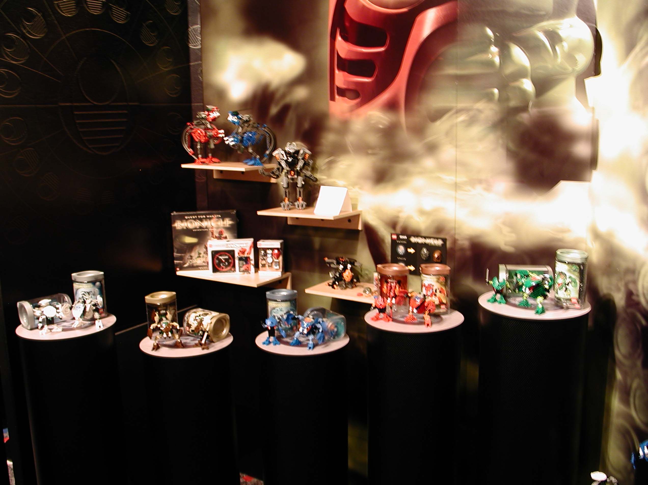 02_toyfair_display_03.jpg