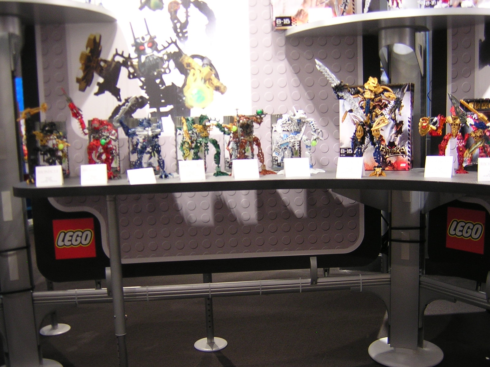 06_nyc_toy_fair_02.jpg