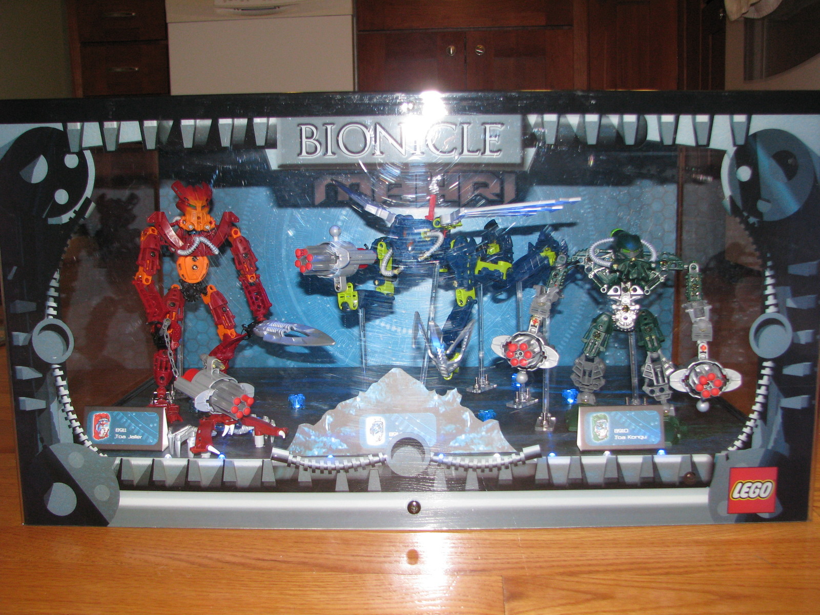 07_toa_mahri_store_display_01.jpg