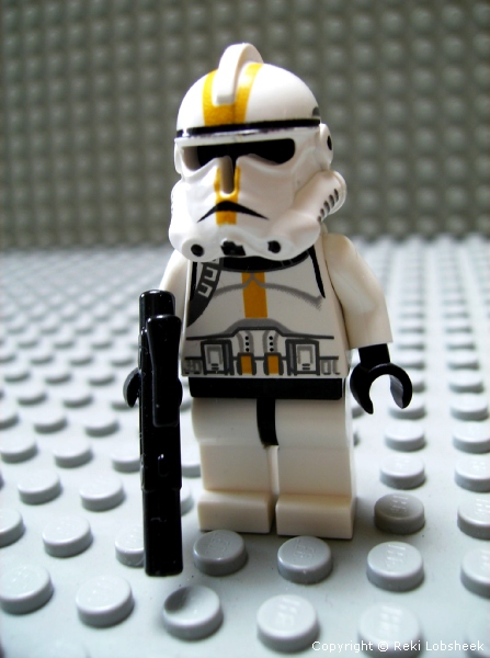 clone_trooper_ep_3_-_yellow_markings.jpg
