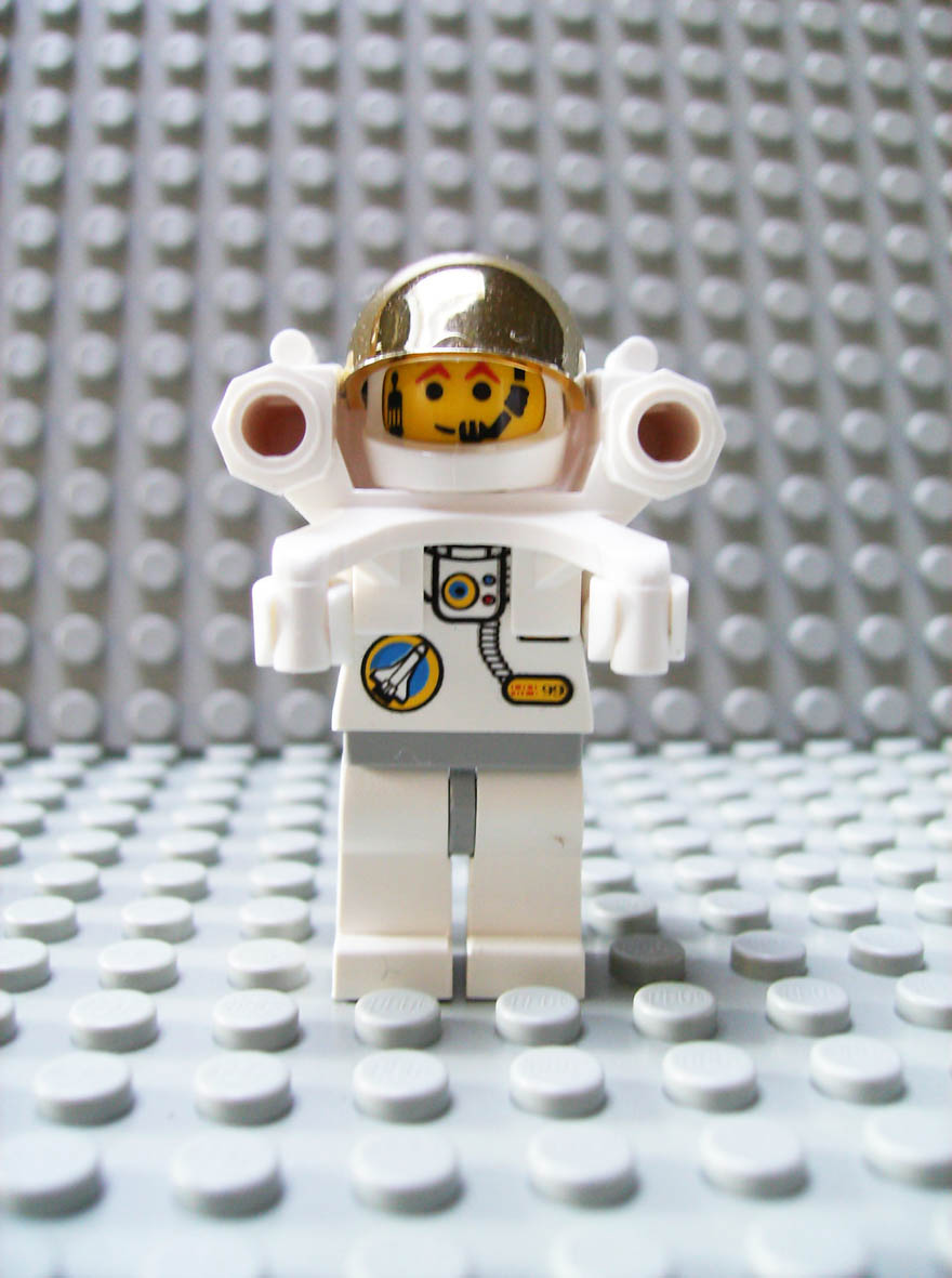 astronaut.jpg