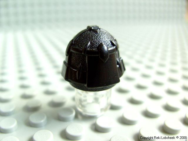castle_helmet_orc_black__b.jpg
