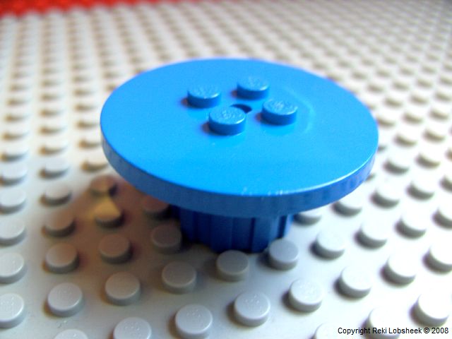 fabuland_roudn_table_blue.jpg