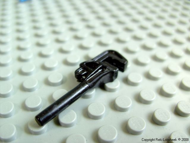 pipe_wrench_black.jpg