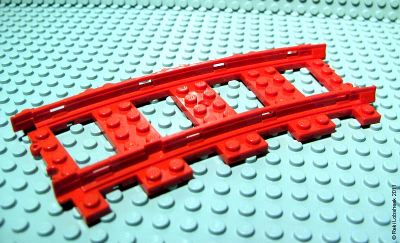 train_track_curve_-_red.jpg