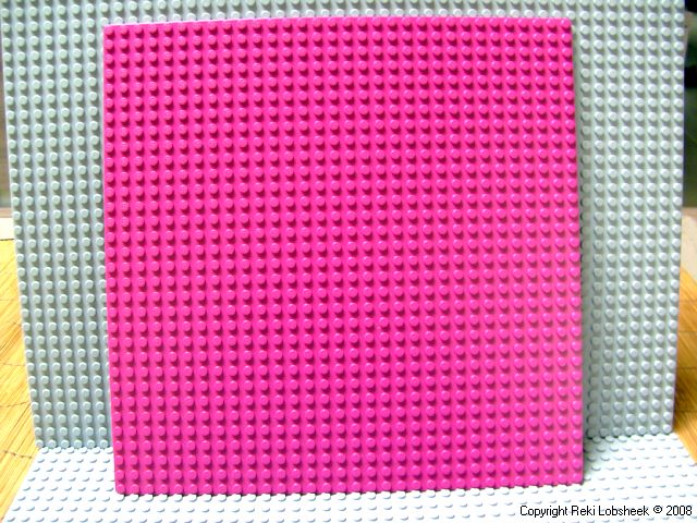 baseplate_32x32_magenta.jpg
