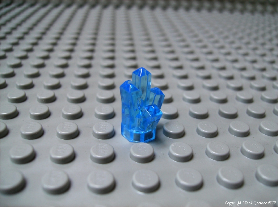 crystal_rock_trans_medium_blue.jpg