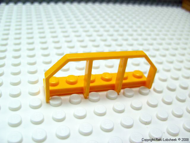 train_wagon_end_bright_light_orange.jpg