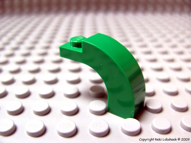 arch_1x3x2_curved_top_-_green.jpg