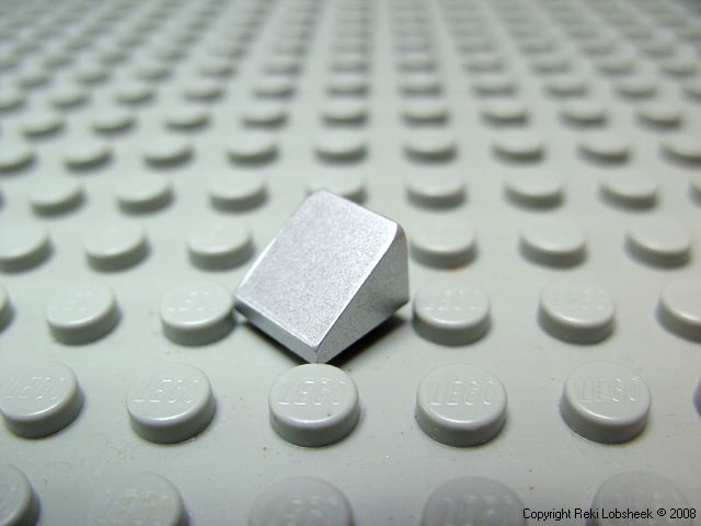 slope_1x1_metallic_silver.jpg