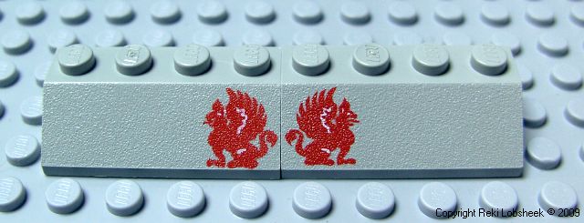 slopes_red_gryphon_decoration.jpg