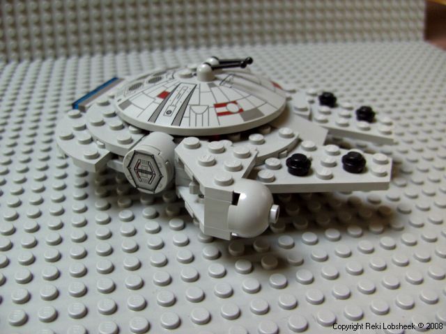 4488_millennium_falcon_ii.jpg
