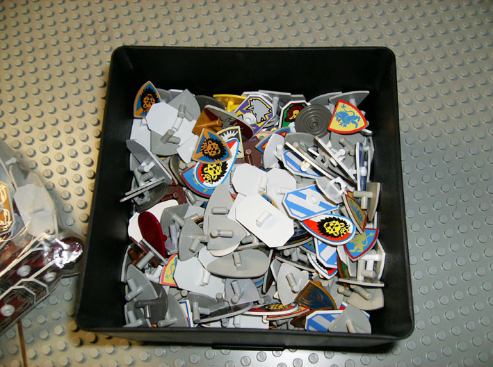 minifig_shields.jpg