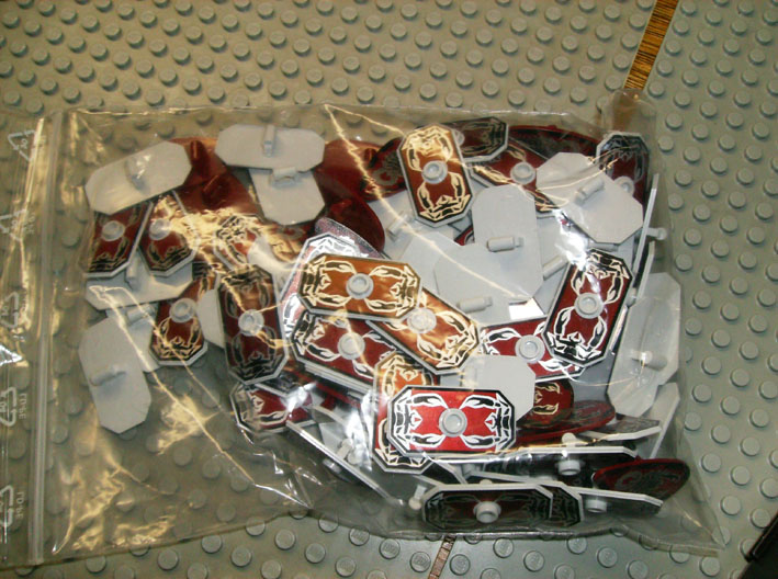 minifig_shields_scorpion_knights.jpg