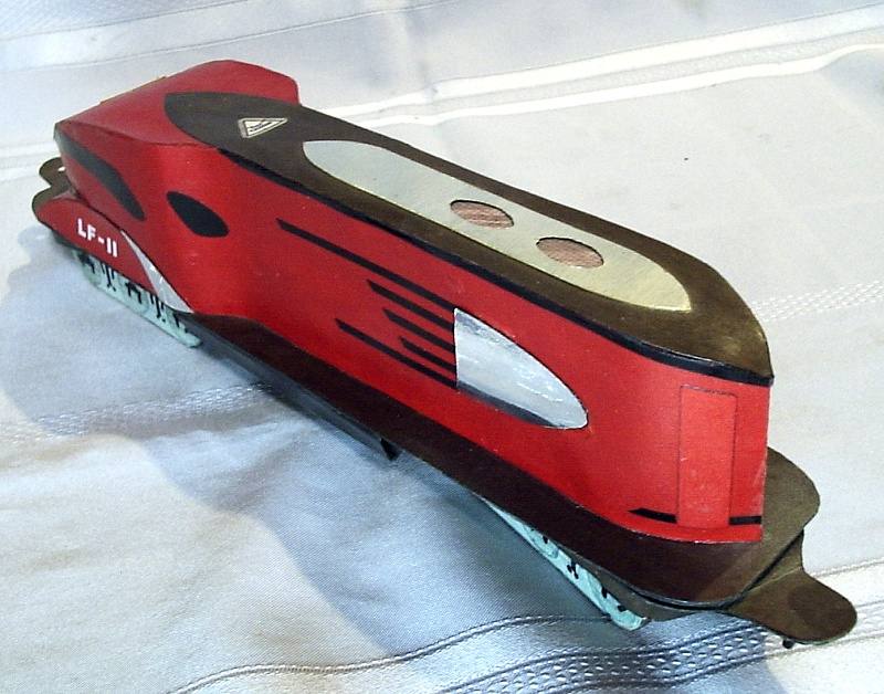 paper_train_high_speed_freight_loco_2.jpg