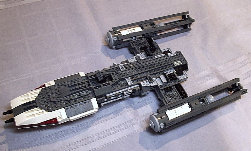 star_wars_y-wing_mod_moc_5.jpg