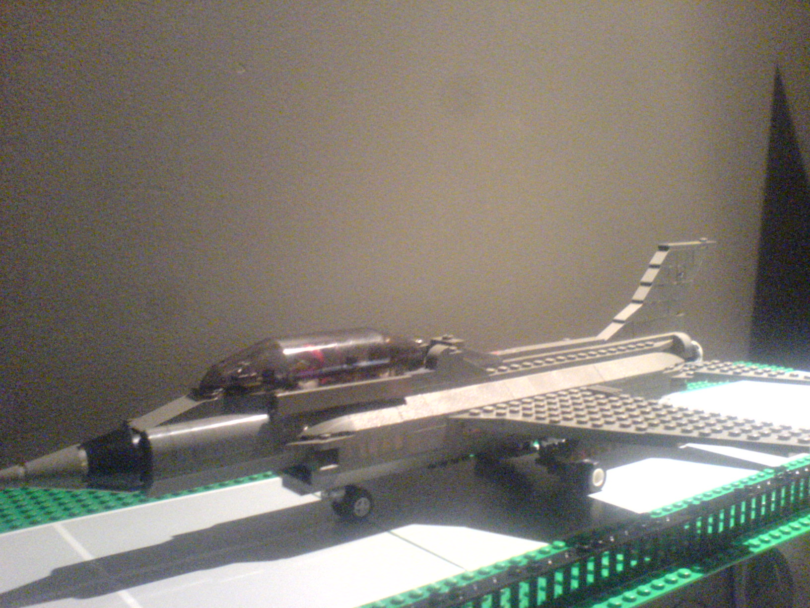 f-16a.jpg