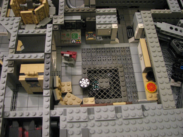 ucs_falcon_interior_008.jpg