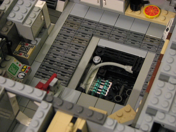 ucs_falcon_interior_009.jpg