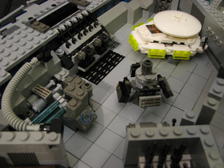 ucs_falcon_interior_012.jpg