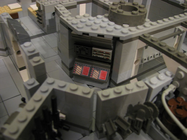 ucs_falcon_interior_017.jpg