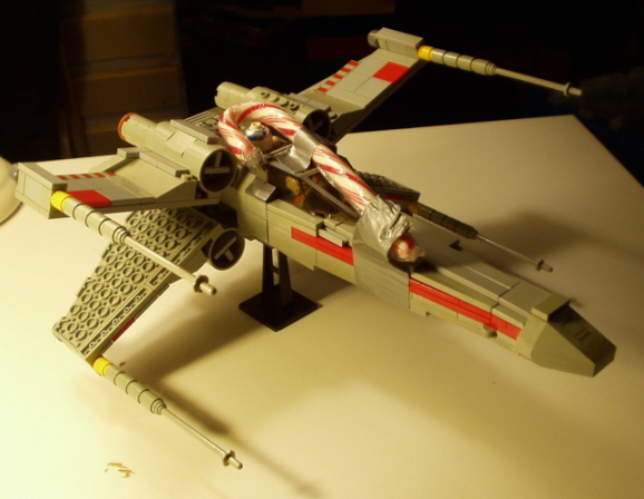 x-wing_christmas.jpg