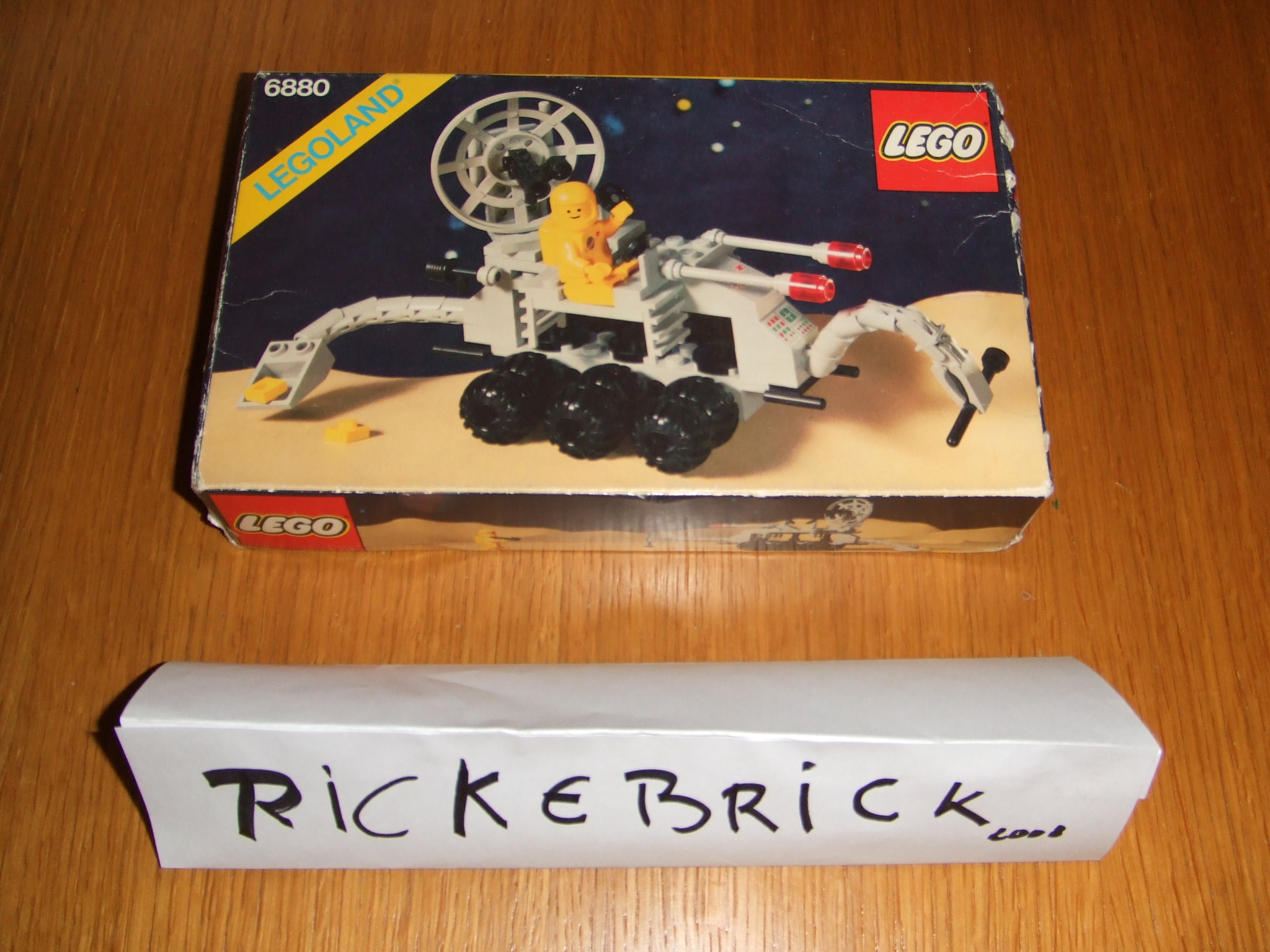 6880b.jpg