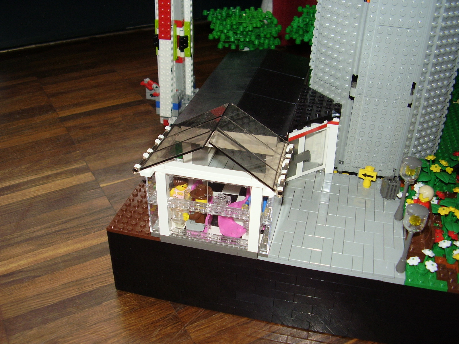 pc090104.jpg