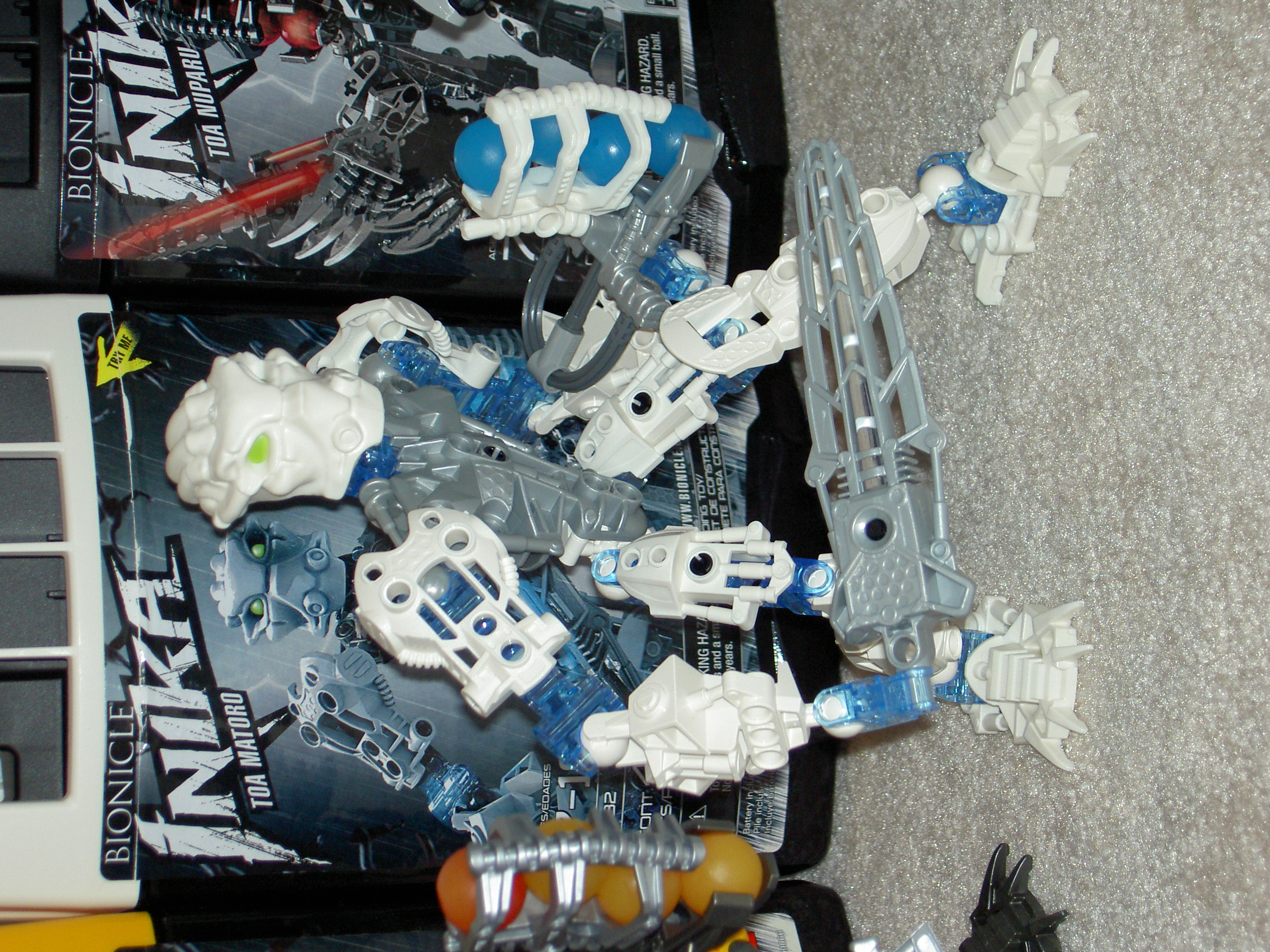 new_bionicle_pics_017.jpg