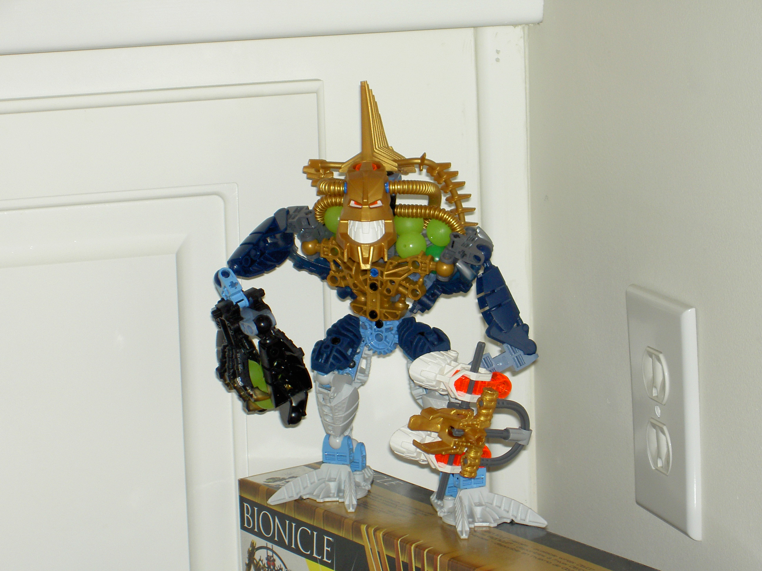new_bionicle_pics_009.jpg
