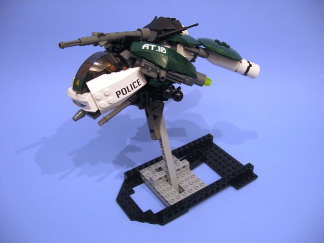 police_tiger_at_ship_01.jpg
