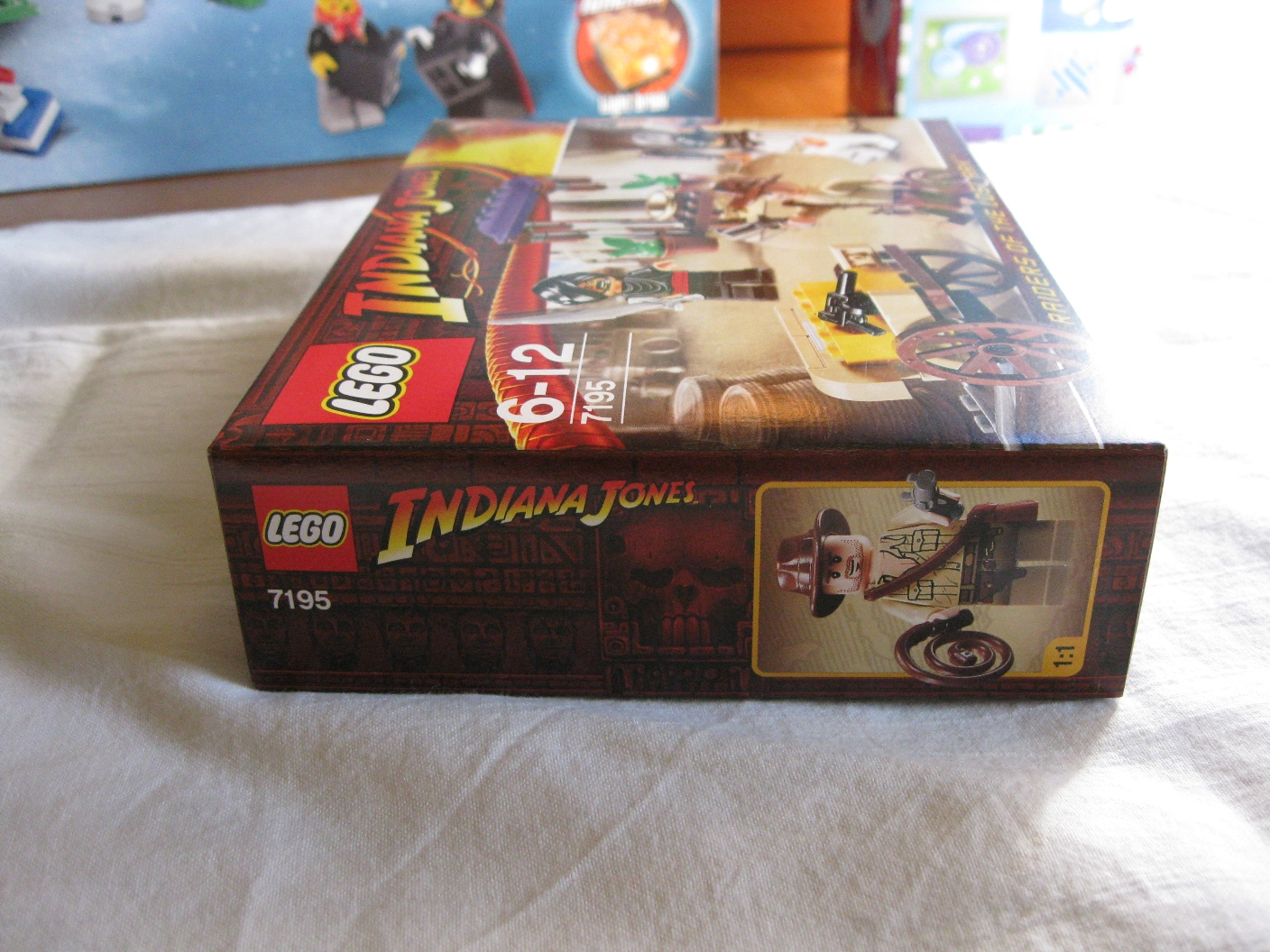 7195box5.jpg