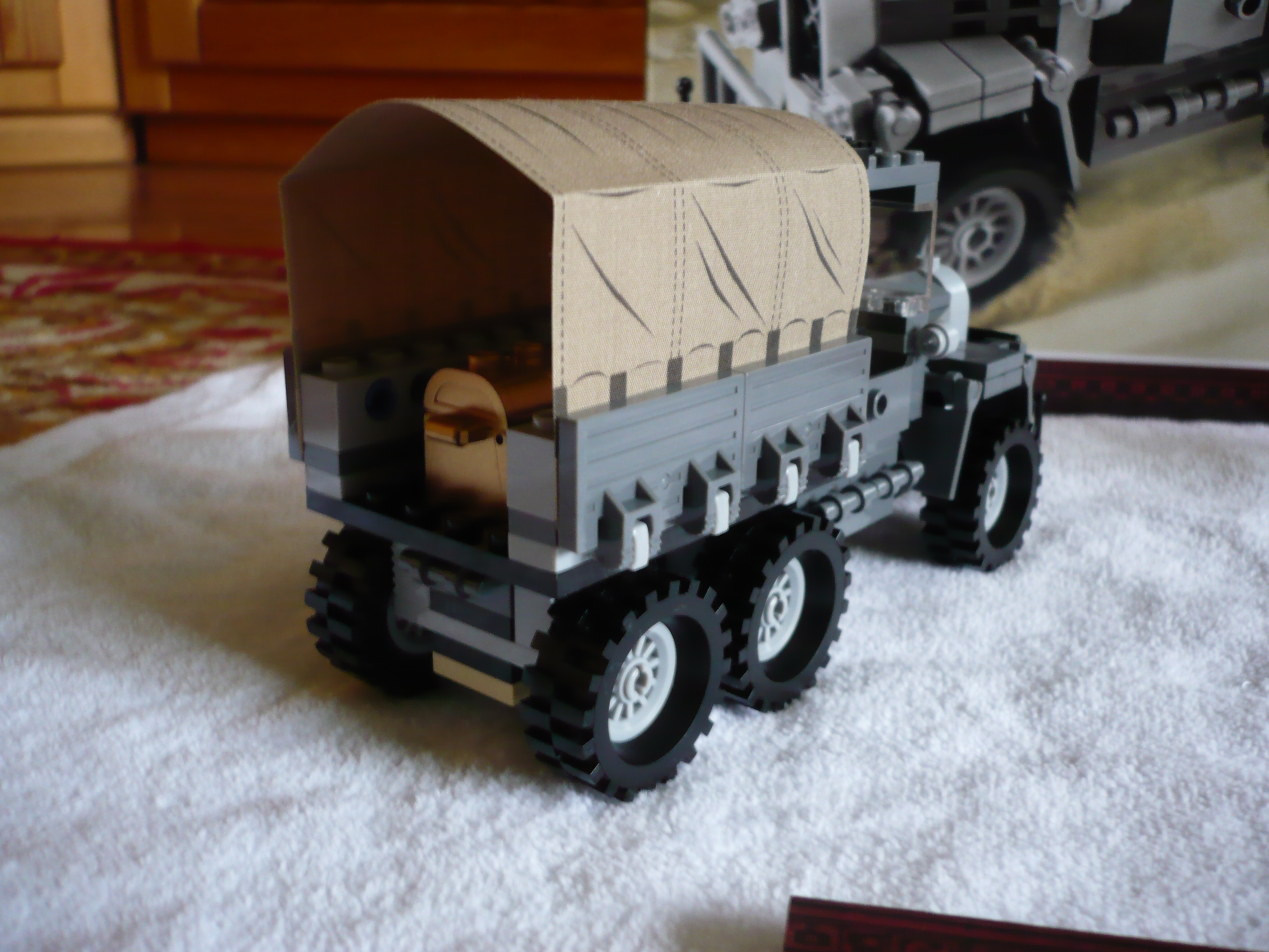 7622truck_backside.jpg
