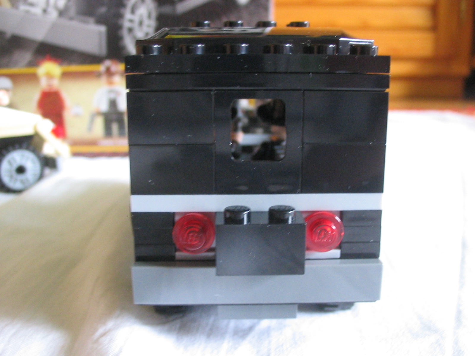 7682car2back.jpg